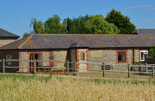 Patching Cottage | Walnut Tree Cottage - Patching, West Sussex