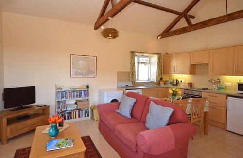 Patching Cottage | Walnut Tree Cottage - Patching, West Sussex
