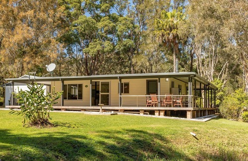 Bungwahl House | Wamwarra House- Reconnect and Relax in the quiet surrounds of Wamwarra House