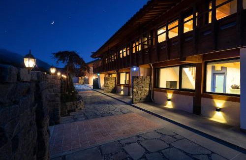 Gyeongju House | Wanggyeong Hanok Poolvilla