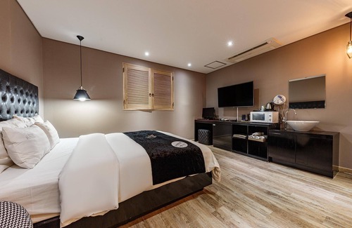 Wanju Hotel | Wanju Healing
