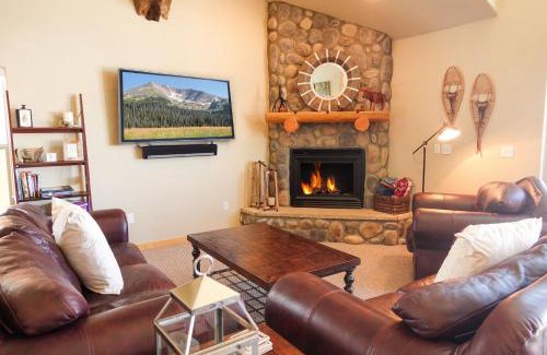 Fraser House | Wapiti Luxury Villa 10B I Great Views I Best Price I Free Adventures Daily