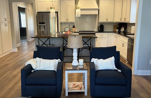 Auburn House | War Eagle Hideaway! n2.5 miles from Stadium, 2 mi from I85, 3 bd, 2bth, sleeps 8