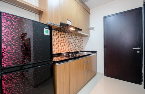 Pondokcina Apartment | Warm and Homey 1BR Apartment at Atlanta Residences By Travelio