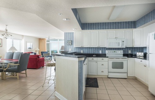 North Myrtle Beach Condo | Warm and inviting 4 bedroom condo in the Cherry Grove area | Laguna Keyes - 1002