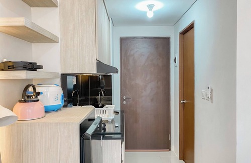 Bekasi Timur Apartment | Warm And Restful Studio Transpark Juanda Bekasi Timur Apartment