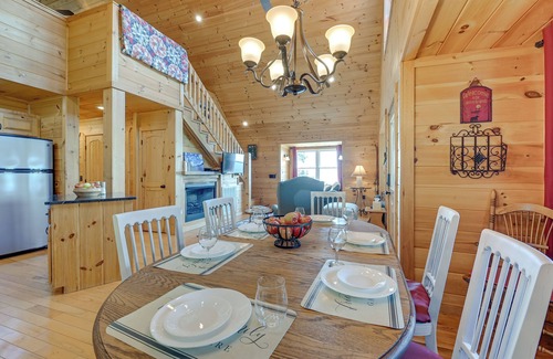 Fancy Gap Cabin | Warm & Cozy Cabin w/Deck on Top of the Blue Ridge