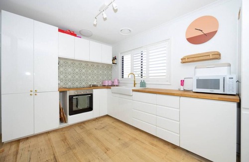 Torquay House | Warm Heated Pool All Year - Palm Springs