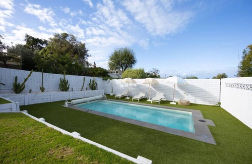 Torquay House | Warm Heated Pool All Year - Palm Springs