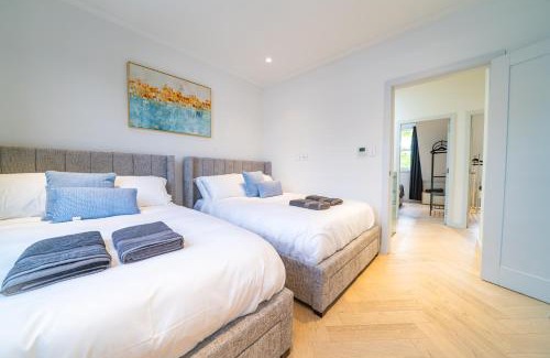 Glebe House | Warm I Welcoming Glebe Retreat I Family Fun Awaits