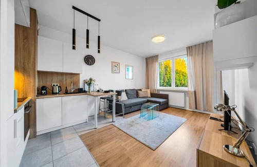 Warsaw Apartment | Warsaw Airport Apt - Balcony, Parking - by Rentujemy