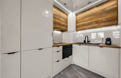 Bialoleka Apartment | Warsaw Białołęka Apartment - Balcony, Parking, A/C - by Rentujemy