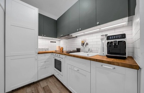 Mokotow Apartment | Warsaw Mokotów Apt - Balcony, A/C, Tram&Bus nearby - by Rentujemy
