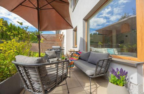 Piaseczno House | Warsaw Piaseczno House with Garden by Noclegi Renters