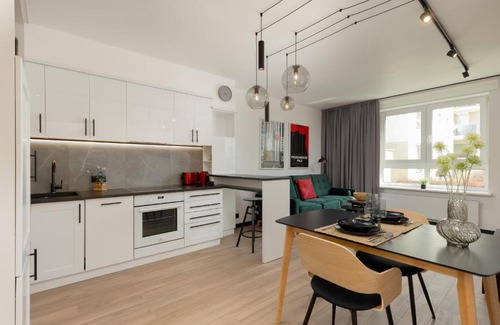 Piaseczno Apartment | Warsaw Piaseczno Stylish Apartment with Parking by Noclegi Renters