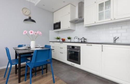 Ursynow Apartment | Warsaw Ursynów Apartment with Balcony by Noclegi Renters