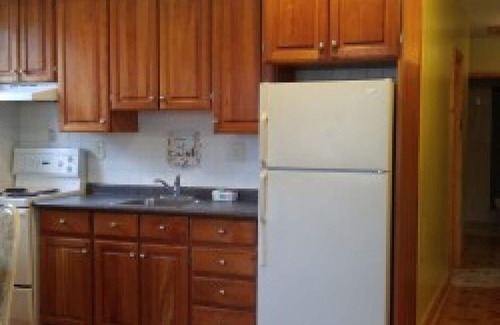 Wasaga Beach Cottage | Wasaga Beach Area 2 - Unit #2- mins walk Beach 1