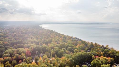 Wasaga Beach Ski Chalet | Wasaga Beach Summer Camp