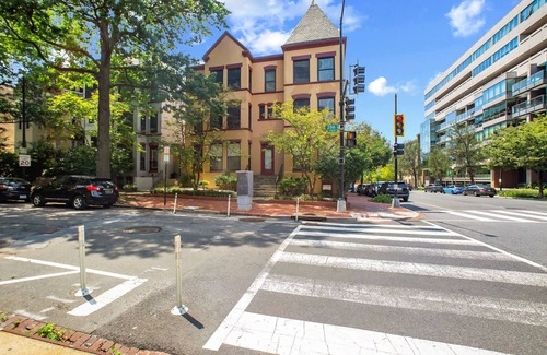 West End Apartment | Washington, DC's Finest Address
