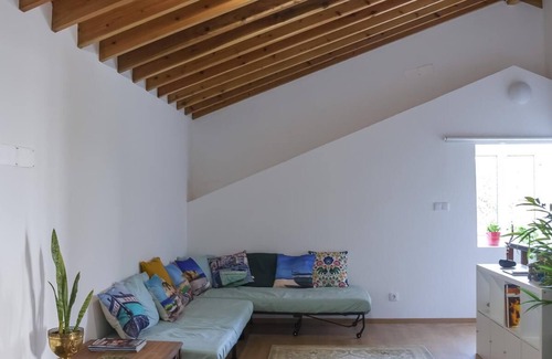 Vila Franca do Campo House | Water from Alto Main House