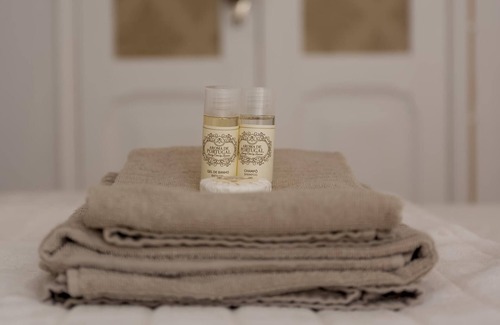 Vila Franca do Campo House | Water from Alto Main House
