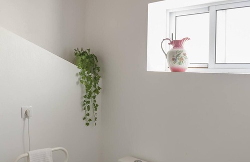 Vila Franca do Campo House | Water from Alto Main House