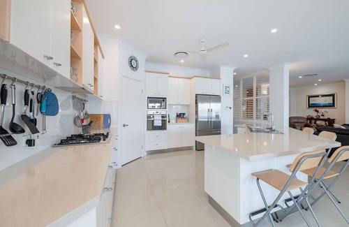 Noosaville Apartment | Water Front Luxury home with sparkling Pool in beautiful Noosa Waters.