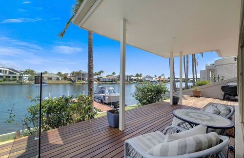 Noosaville Apartment | Water Front Luxury home with sparkling Pool in beautiful Noosa Waters.