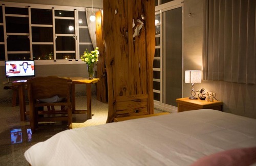 Donggang Bed & Breakfast | Water Reflections at Ease