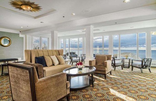 Westbrook Center Resort | Water's Edge Resort & Spa