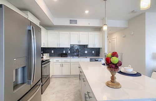 Kissimmee Condo | Water Slide | Lazy River | Foosball *5mi to Disney!*