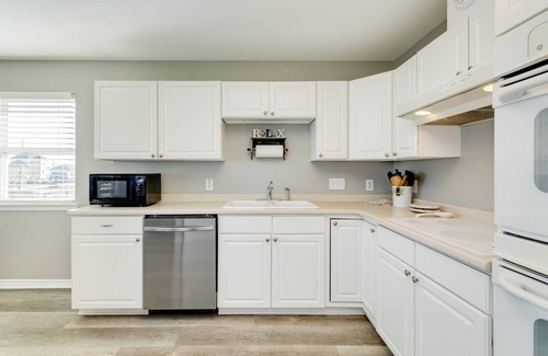 Terramar Beach House | Water-view home steps from the beach - central AC, washer/dryer, & shared pool