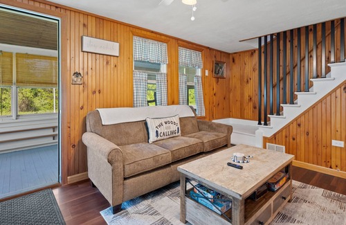 Lake George House | Water view home with a wood stove, grill, & partial air-conditioning - dogs ok