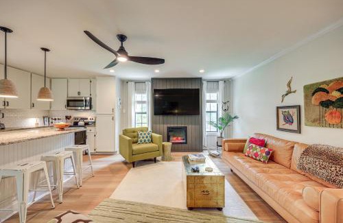 Seguin House | Water View Lake McQueeney Home with Fire Pit!