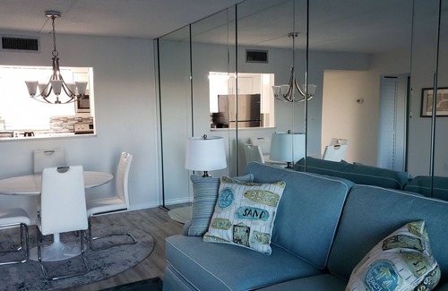 Dunedin Condo | Water View Updated Condo on the causeway to Honeymoon Island
