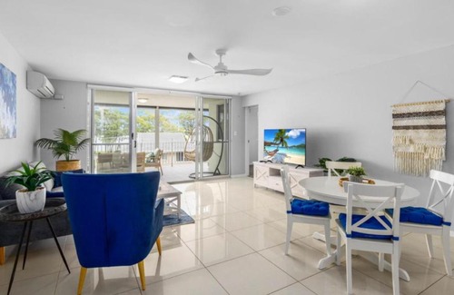 Bongaree Apartment | Water Views with a Splash of Luxury