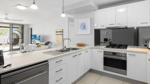 Bongaree Apartment | Water Views with a Splash of Luxury