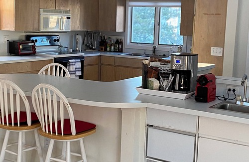 Mystic - New London House | Water views, work/live, 5BD/2.5BA, Pets in Groton Long Point, CT