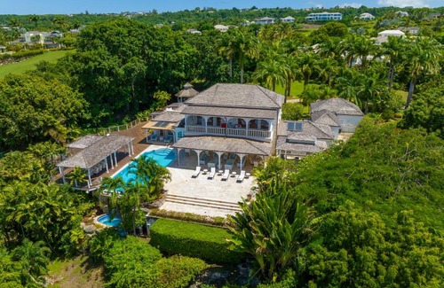 Westmoreland Villa | Waterfalls - 6 bed peaceful and secure luxury