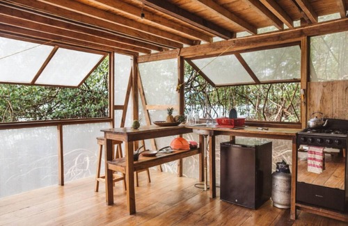 Isla Cristobal Cabin | Waterfront Mangrove Treehouse - sloths & coral