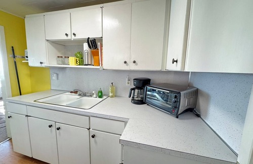 Celina Cabin | Waterfront 2-bedroom Cabin in Celina with WiFi, AC & Seasonal Fishing Pier