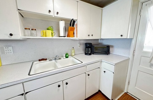 Celina Cabin | Waterfront 2-bedroom Cabin in Celina with WiFi, AC & Seasonal Fishing Pier