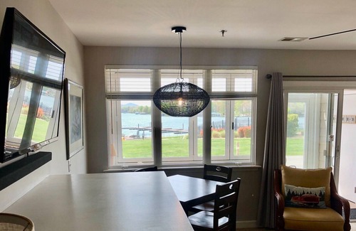 Huddleston Resort | Waterfront 2BR Condo, Mariners Landing Resort on Smith Mountain Lake VA