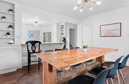 Green Bay House | Waterfront 3-bedroom house on the Bay of Green Bay with AC, WiFi