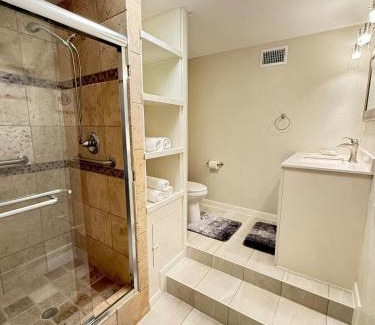La Porte House | Waterfront 3BR 2BA Home near Kemah NASA Galveston