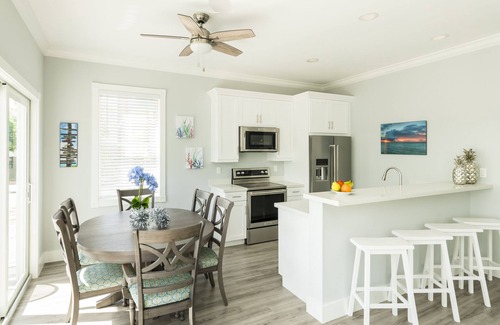 Meadows Condo | Waterfront 4-Bed, 4-Bath Condo at Bayfront Suites & Marina - NO CLEANING FEE
