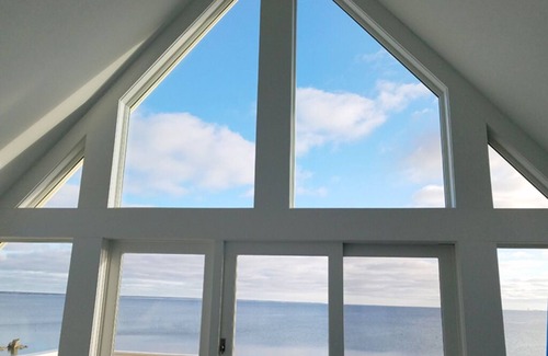 Commercial Street House | Waterfront! 5 bdrm house in Provincetown’s quiet East End. July 20/27 available!