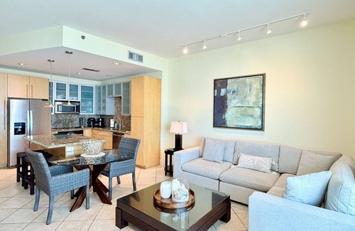 South Padre Island Apartment | Waterfront Breeze and SpaceX views from Sapphire 1602