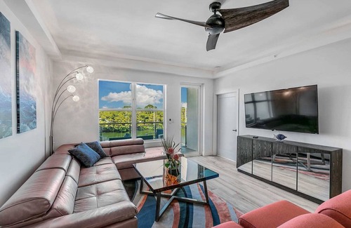 Merritt Island Condo | Waterfront Captain's Stateroom: Views, Pool & Hot Tub!
