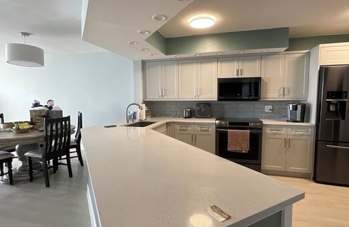 Bayway Isles Condo | Waterfront condo with stunning views on Boca Ciega Bay - Isla Key - Updated